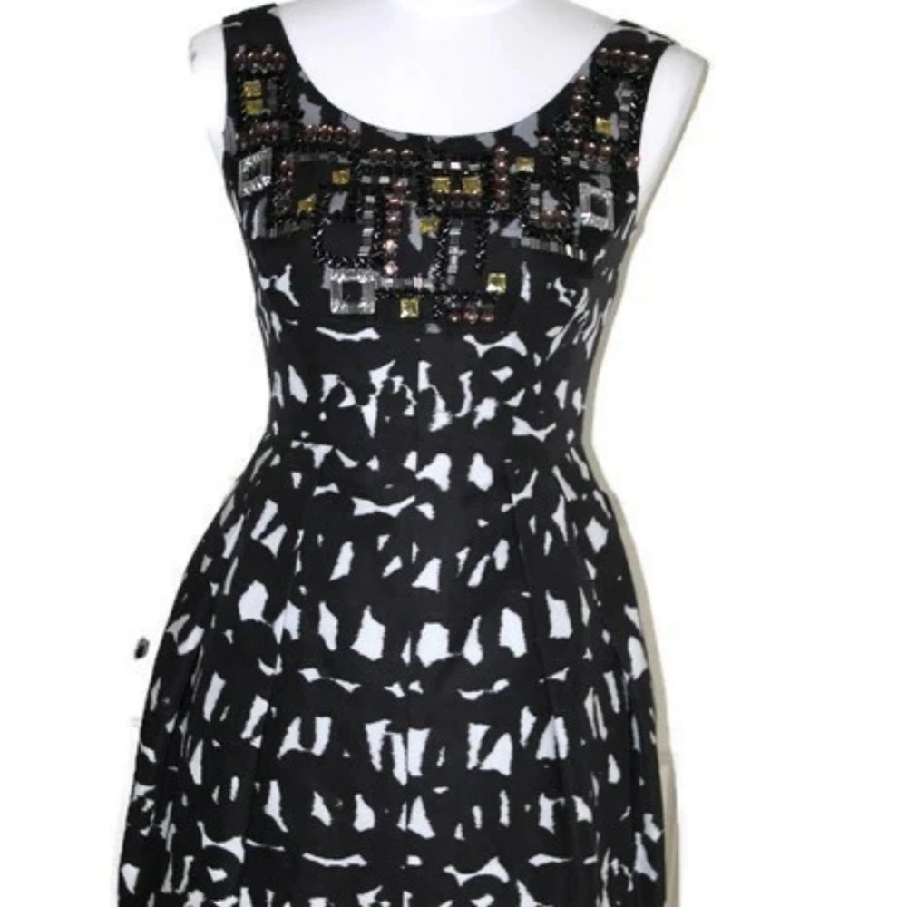 MILLY Black & White Sleeveless Fit & Flare Cocktail Dress Jeweled Bodice - Sz 0